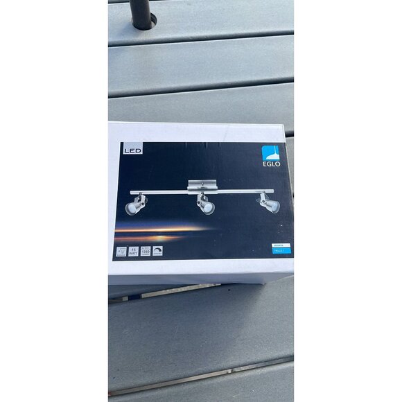 Eglo LED 3 Light Fixed Rail Ceiling Fixture 27” New - Picture 3 of 5